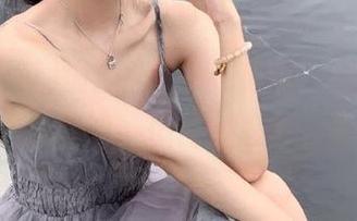 最新的“17c吃瓜”黑料，感觉8成是假的，但还是忍不住想看！