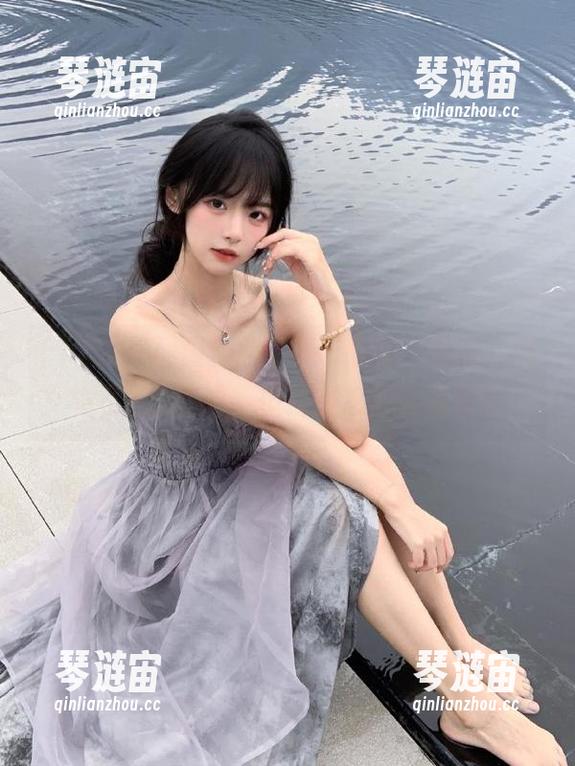 最新的“17c吃瓜”黑料，感觉8成是假的，但还是忍不住想看！