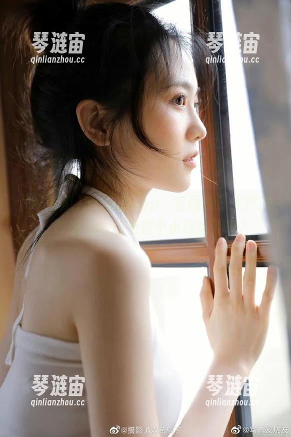51吃瓜app：官网设计太严肃，咋感觉app更像个小玩意儿呢？