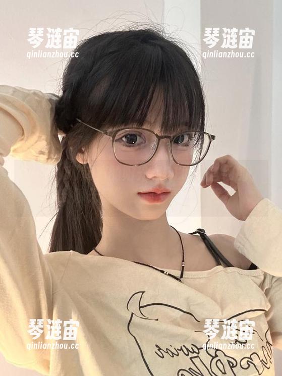 南方的阳光和51吃瓜官网的“八卦聊天室”，哪个更热闹呢？