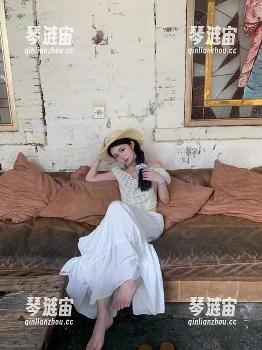 一把扔掉烦恼，永久锁定51吃瓜，娴静的娜娜等着我去“欣赏”。