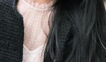 “98吃瓜网”app里的劲爆新闻，偶尔还让我体验到了意外惊吓和无言以对。