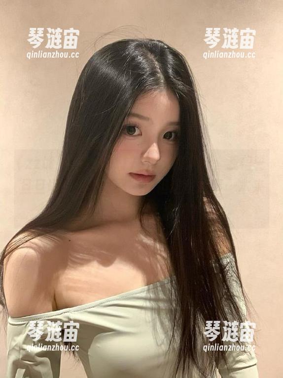 看到zztt17.ccm的八卦，我信誓旦旦说“永不迷路”，但这些故事…本来就让我得迷了路吧？