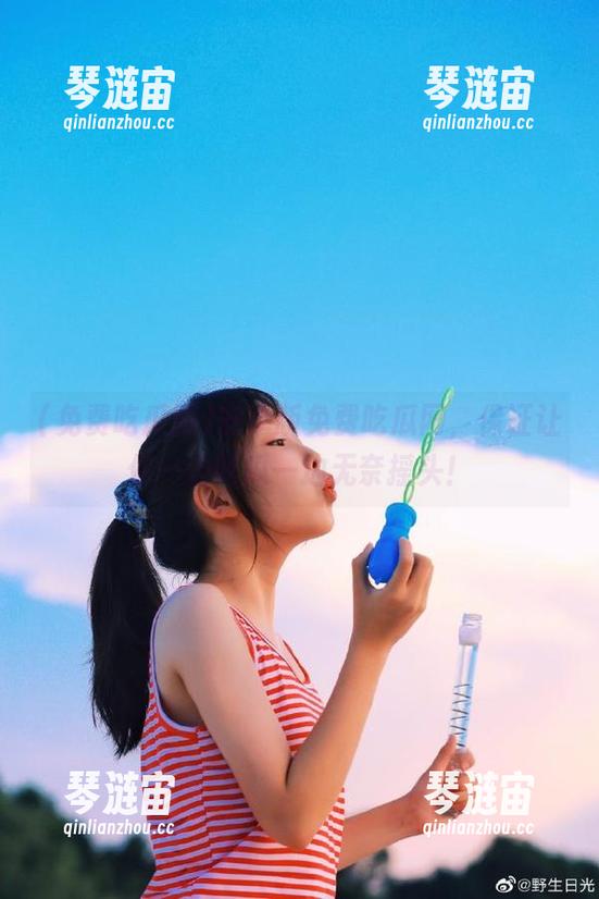 免费吃瓜网 安卓版免费吃瓜网,保证让你一边吃瓜一边无奈摇头!