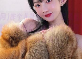 昨个儿整晚没睡，结果被朝阳的八卦搞得心烦意乱，点开“吃瓜网”链接，一探究竟！