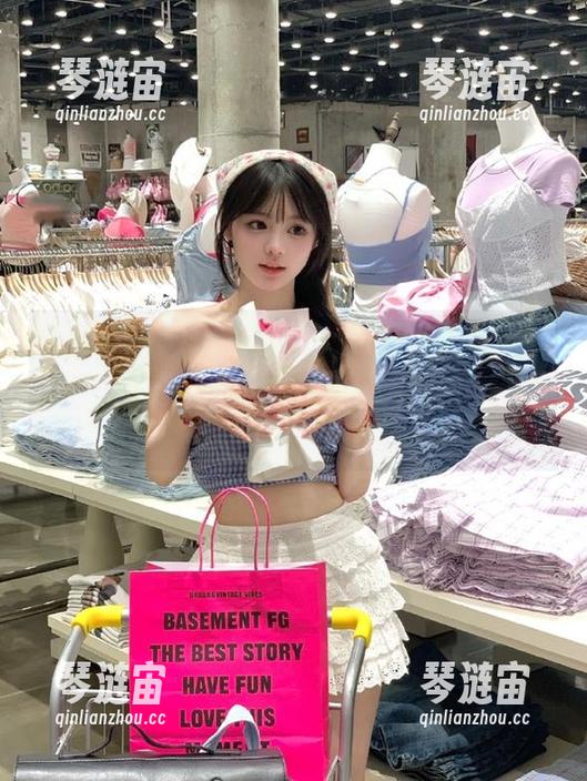 吃瓜视频app，登录后就像打开了潘多拉的盒子，一不小心就看了整晚。