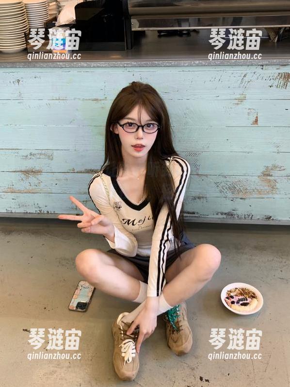 想让世界听到你的声音？在吾爱吃瓜app在线投稿，轻松开启你的舞台！