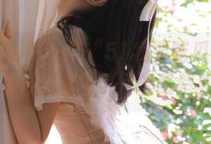 咬一口“51我要吃瓜”的更新，让我同时感受到了一丝酸楚和震撼…