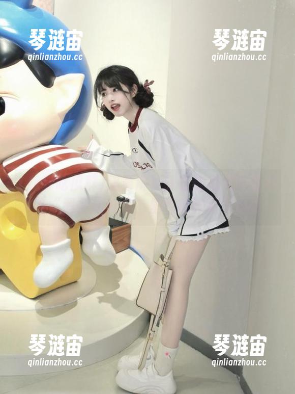 我要吃瓜群 隔着屏幕我也能感受到这群人在“我要吃瓜群”里观看的精美戏剧!