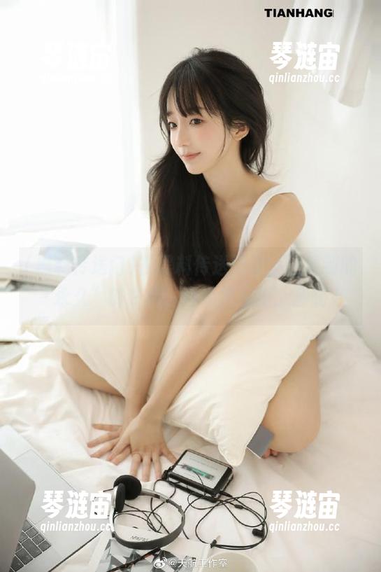 在黑料传送门里，偷看到的“永久”的东西，可还真夜深人静啊。