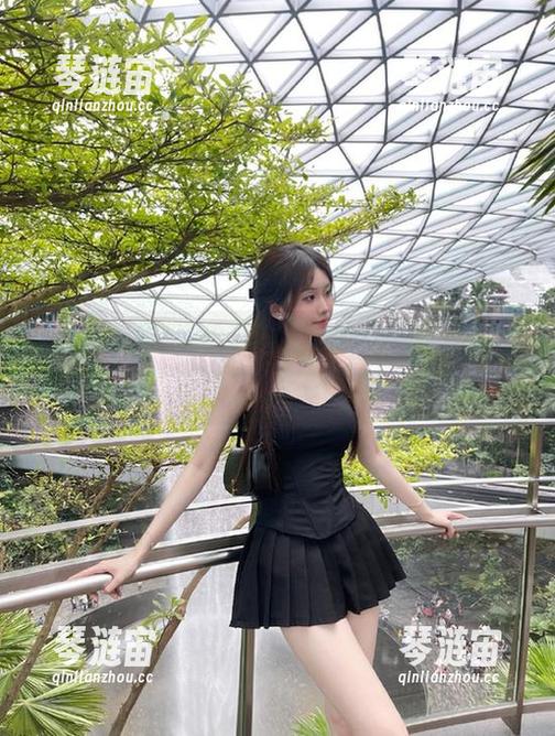 这款黑料吃瓜app简直是在线吃瓜界的“挂壁”，全网最爱从不迷路！