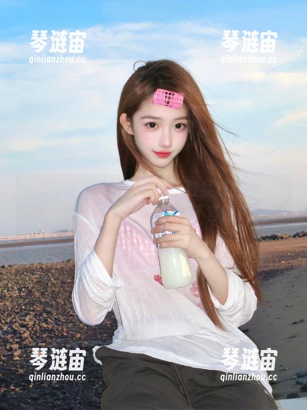 黑料社 传说中能看到无数猛料的“黑料社”,网址小巧,入口不言而喻。