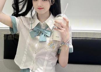 “黑料福利”好物推荐，吃瓜也能有品味，永不迷路，把八卦穿衣服的样子穿出来！
