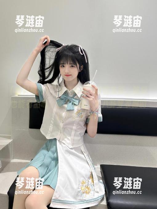 “黑料福利”好物推荐，吃瓜也能有品味，永不迷路，把八卦穿衣服的样子穿出来！