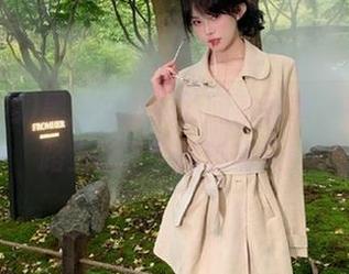 黑料网公布的回家线路，有人在路上摔了个四脚朝天！