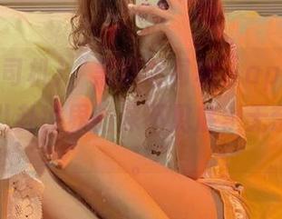 “黑料老司机”app让我明白了，八卦世界的深不见底，无奈又好奇。